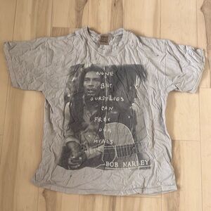 Vintage Bob Marley distressed tshirt OS unisex new w/o tags